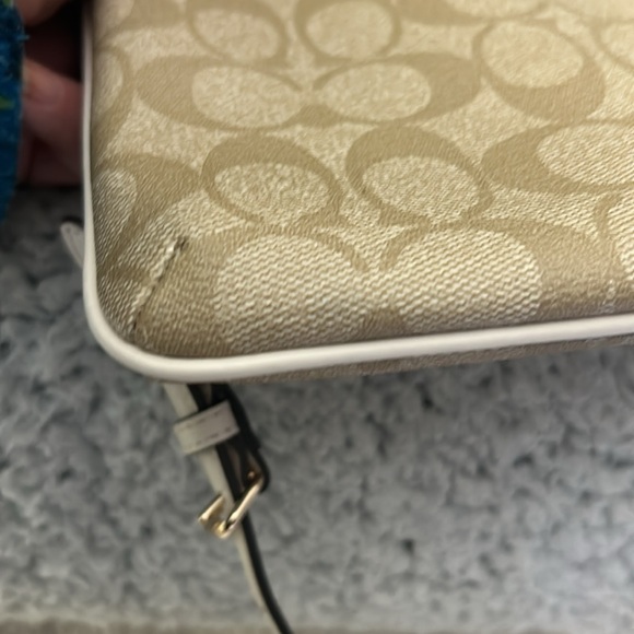 Coach crossbody - Picture 5 of 6